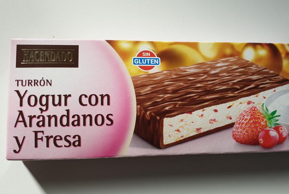 Turrón de yogur con arándanos y fresa