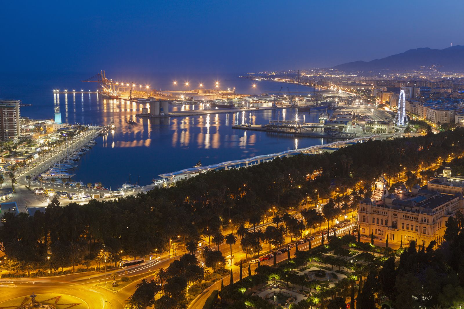 Ruta para mayores para recorrer los sitios más emblemáticos de Málaga