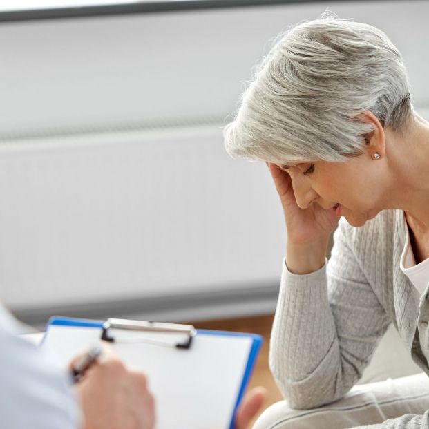 Las mujeres mayores sufren más dolor crónico que los hombres que tienen esa misma edad que ellas