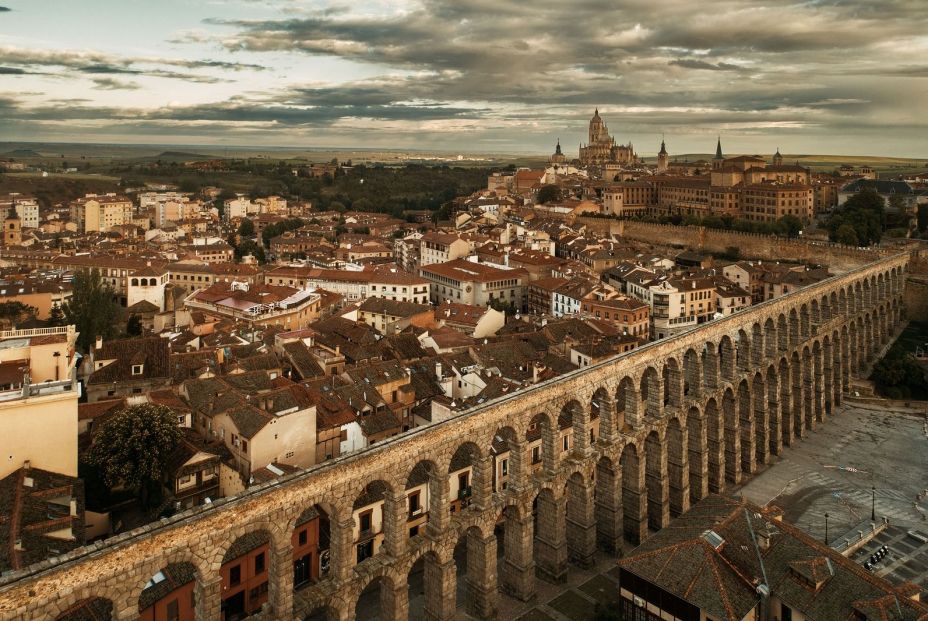 4 espectaculares acueductos romanos que puedes visitar en España: Segovia