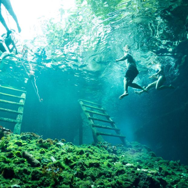 Gran Cenote de Tulum en Riviera Maya (bigstock)