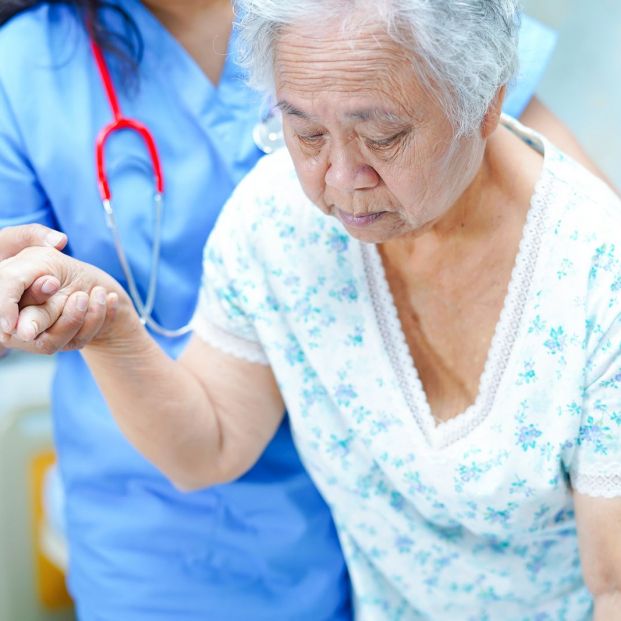 Cuidadores en hospitales para mayores