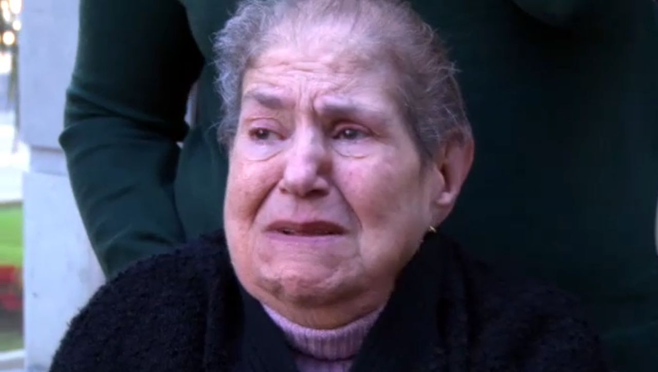 Dolores, una mujer de 91 años, enfrenta un posible deshacio de la casa en que vive desde niña