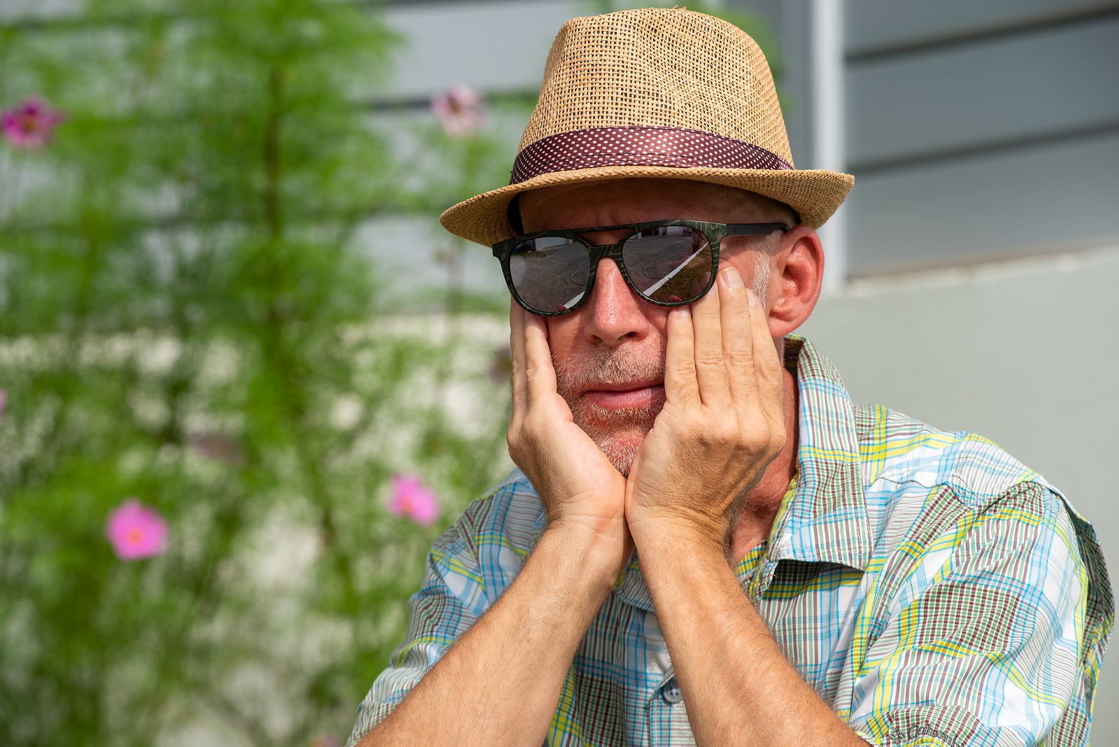 No estás limpiando bien tus gafas: así debes hacerlo