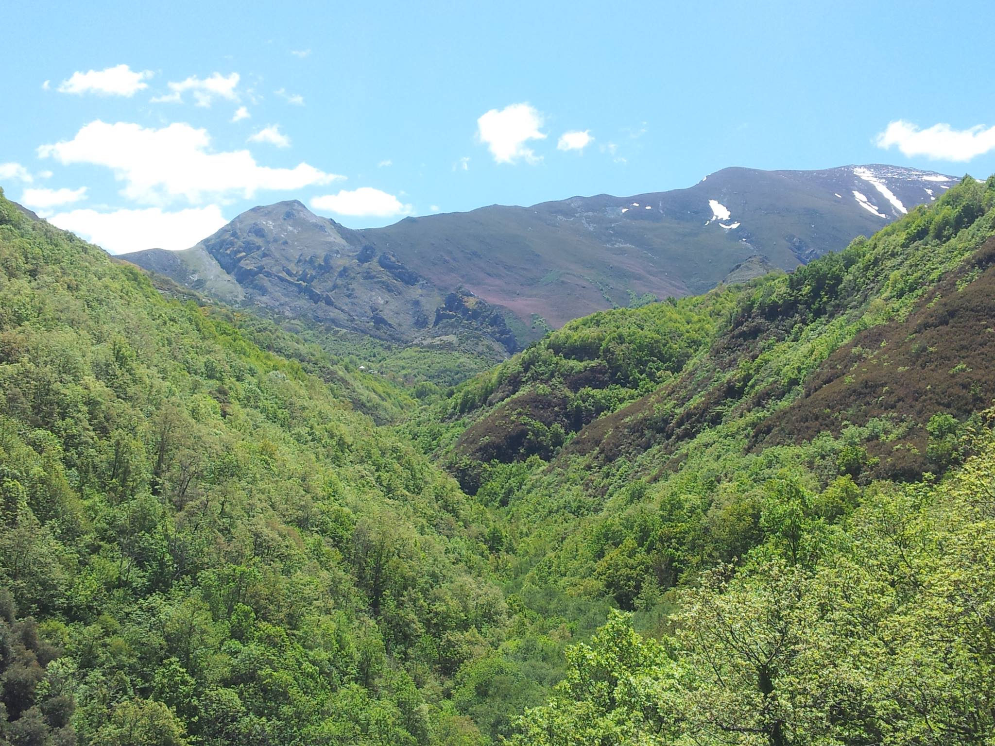 Las mejores rutas para acercarte sin hacer ruido al valle del Silencio Las mejores rutas para acercarte sin hacer ruido al valle del Silencio