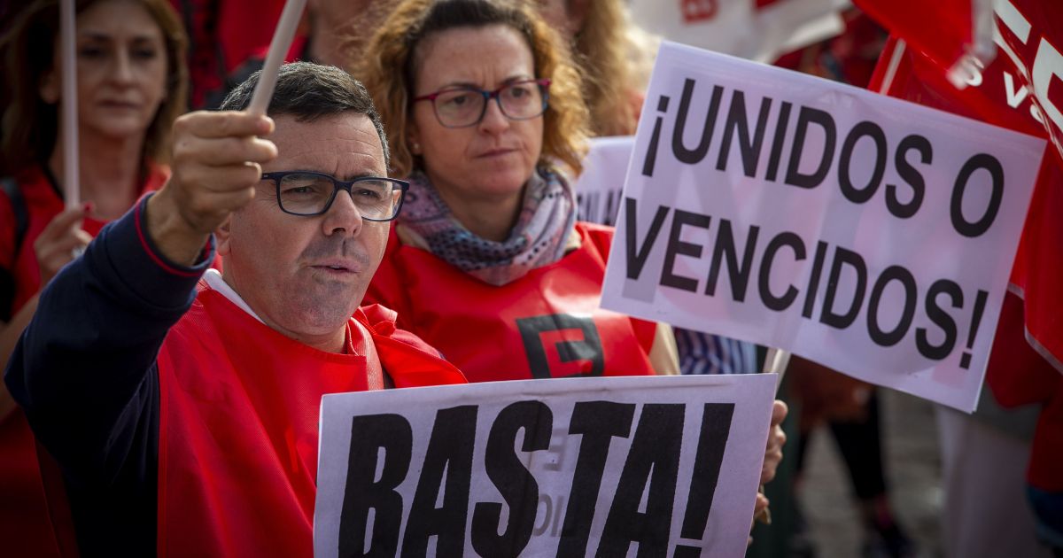 Manifestación por la falta de personal en Seguridad Social