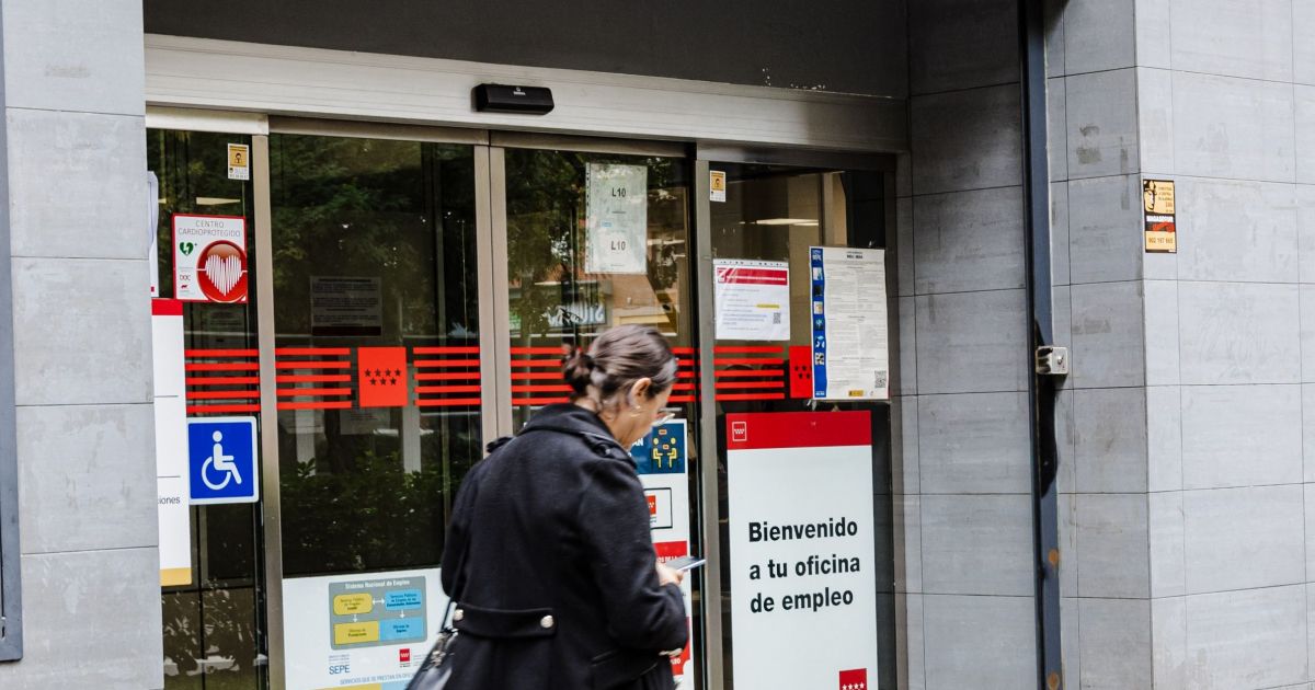 UGT, CCOO y CEOE rechazan la reforma del paro del Gobierno