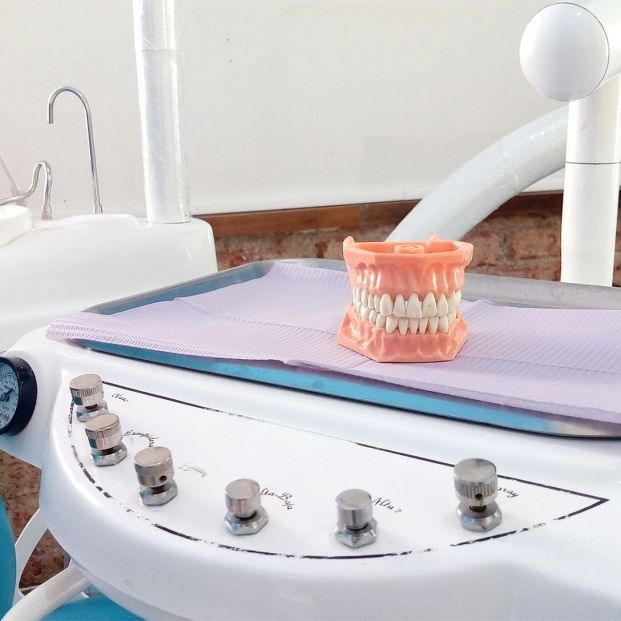cuidar prótesis dental (pixabay)