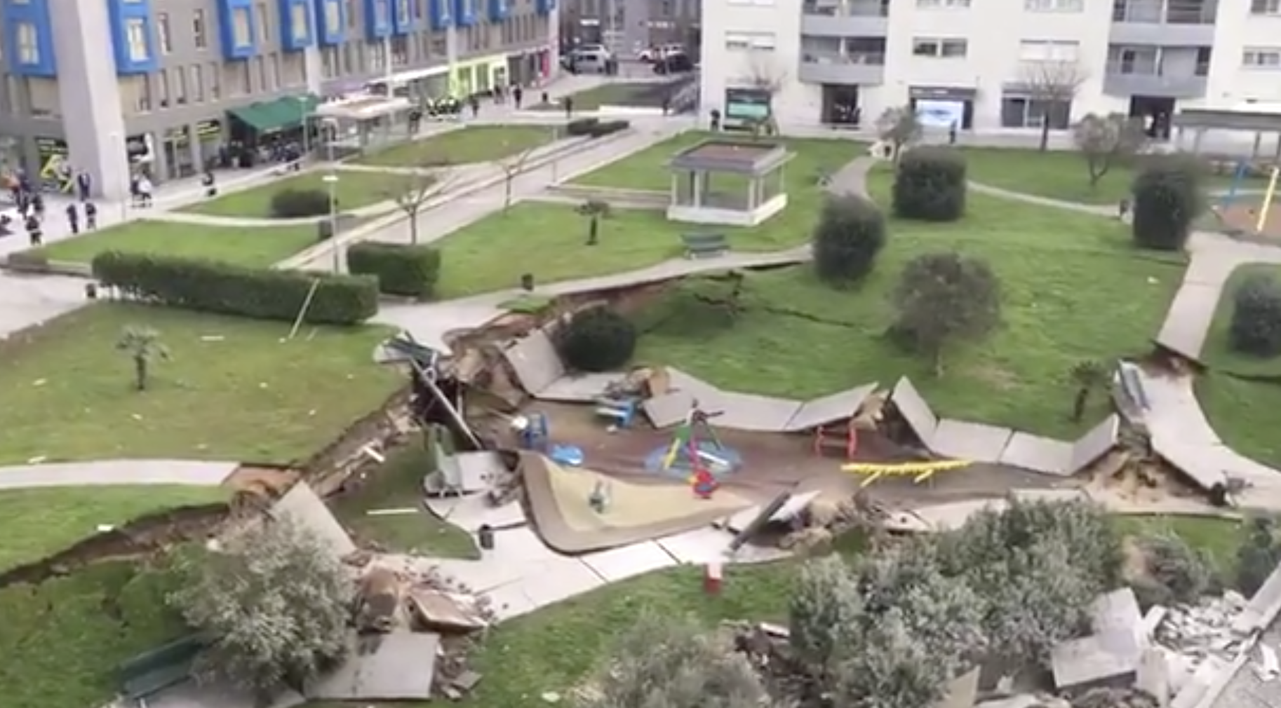 Se hunde un parking subterráneo en Santander y se buscan posibles víctimas
