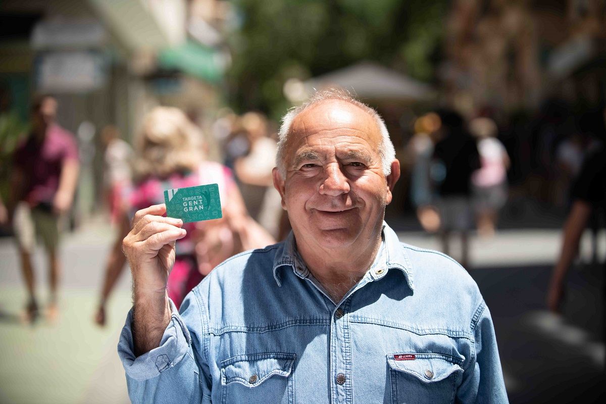 Mallorca estrena la Tarjeta 'Gent Gran' con descuentos para mayores de 65 años y pensionistas 