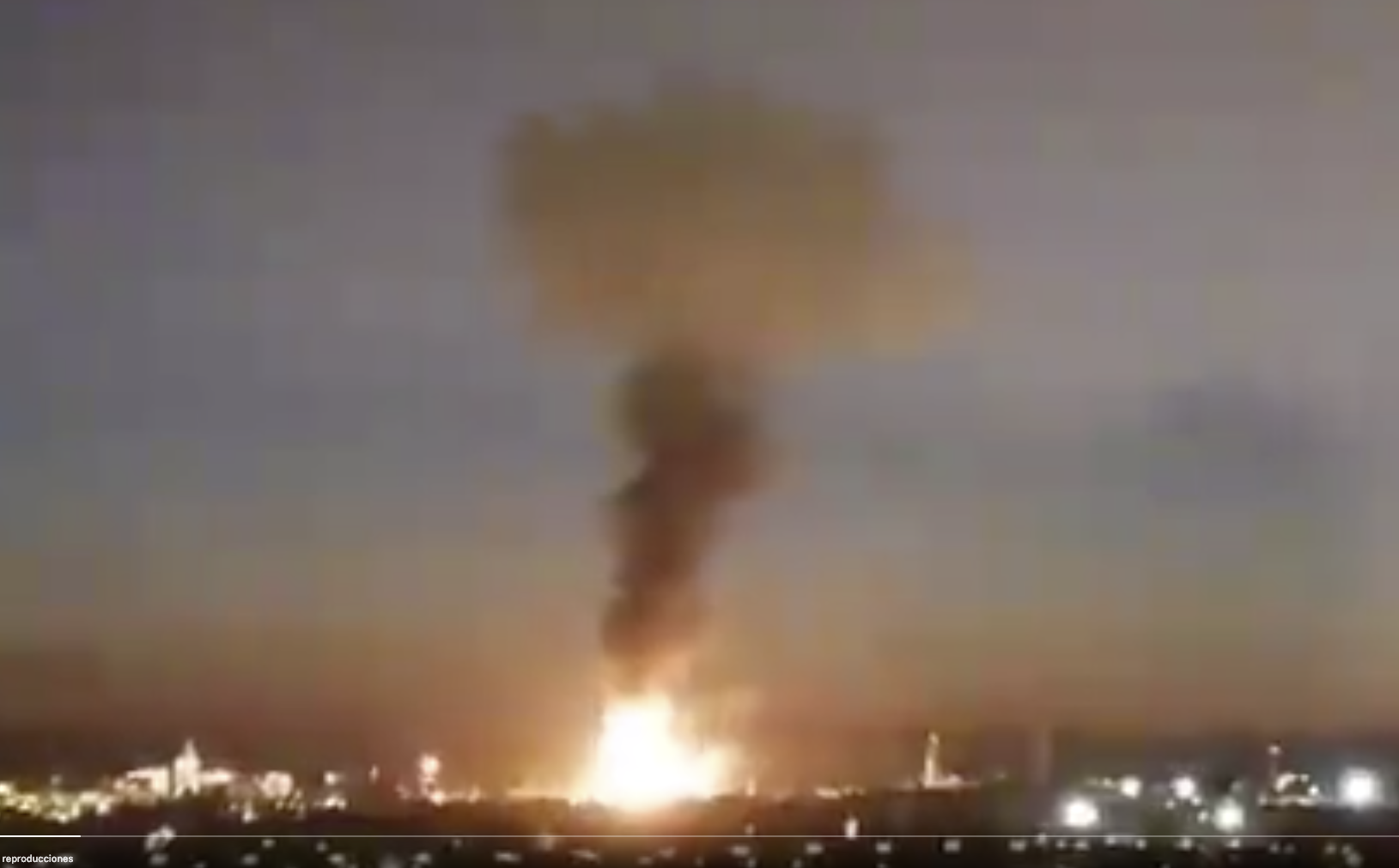 Fuerte explosión en una planta petroquímica de Tarragona