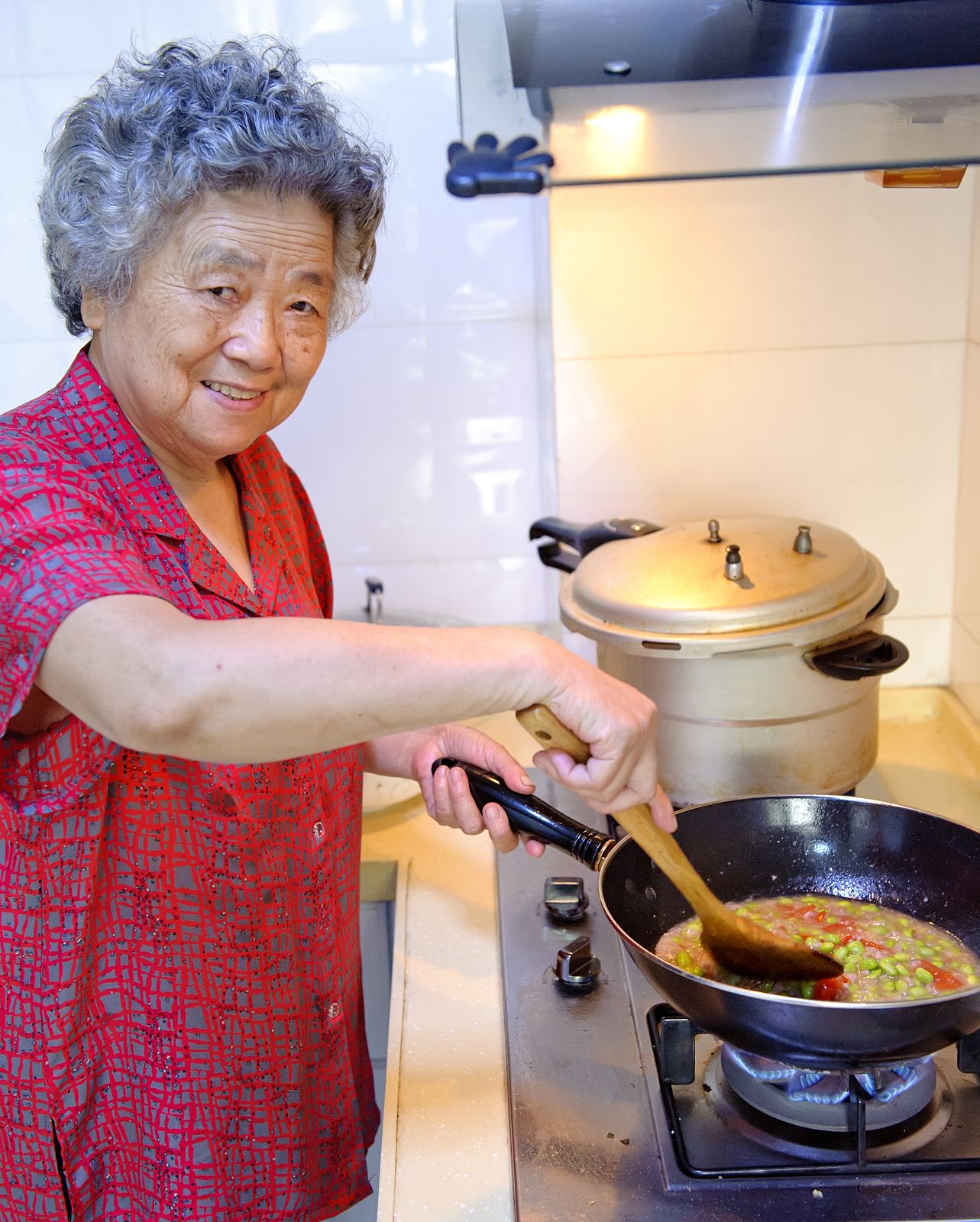 Peligros de no limpiar (o hacerlo de forma incorrecta) la campana extractora de la cocina