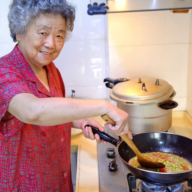 Peligros de no limpiar (o hacerlo de forma incorrecta) la campana extractora de la cocina