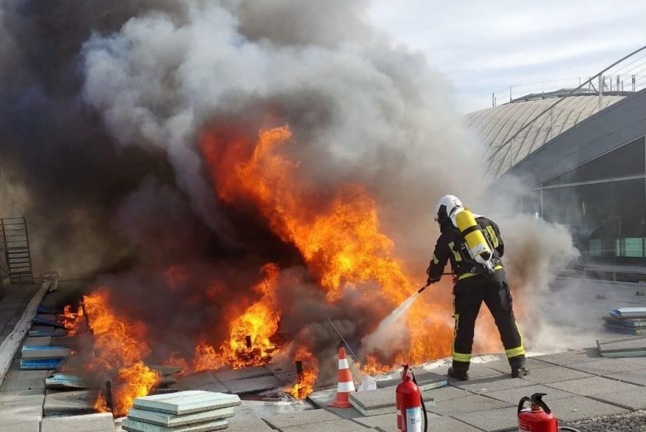 Incendio en  el aeropuerto de Alicante