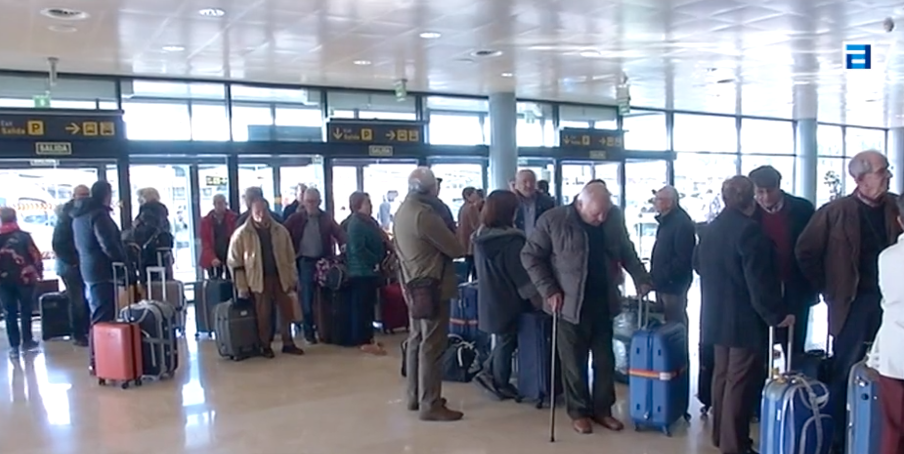 La odisea de cientos de jubilados asturianos del Imserso tras el cierre del aeropuerto de Alicante