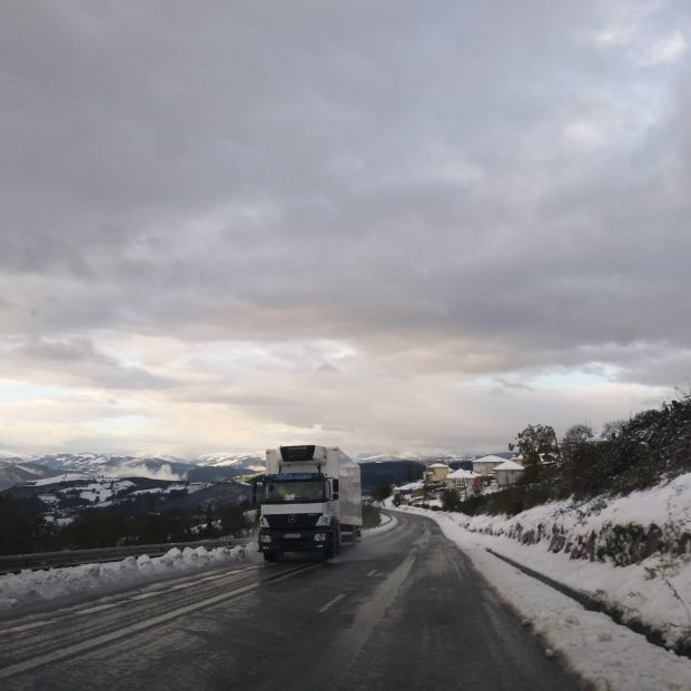 Nieve en carretera. Foto: EuropaPress