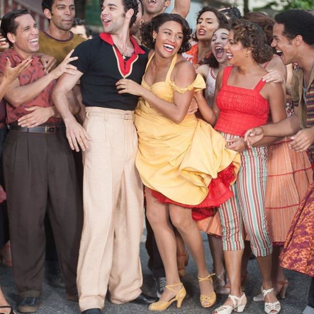 David Alvarez y Ariana DeBose en West Side Story