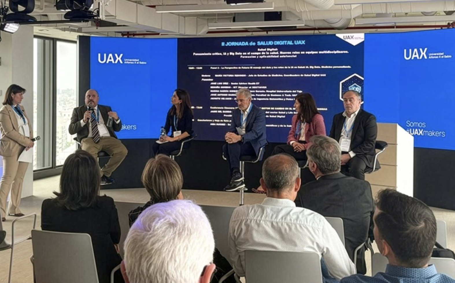 UAX identifica nuevos perfiles y competencias para una sanidad basada en el dato