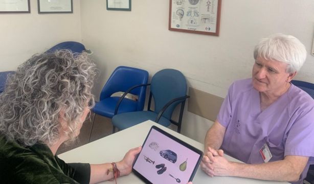 Crean una plataforma para detección temprana del alzhéimer a través de la voz