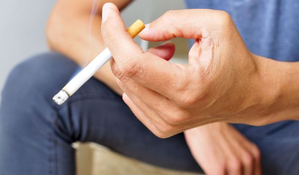El tabaco es la principal causa del cáncer de vejiga: "Es una enfermedad en gran parte prevenible". Foto: Bigstock.