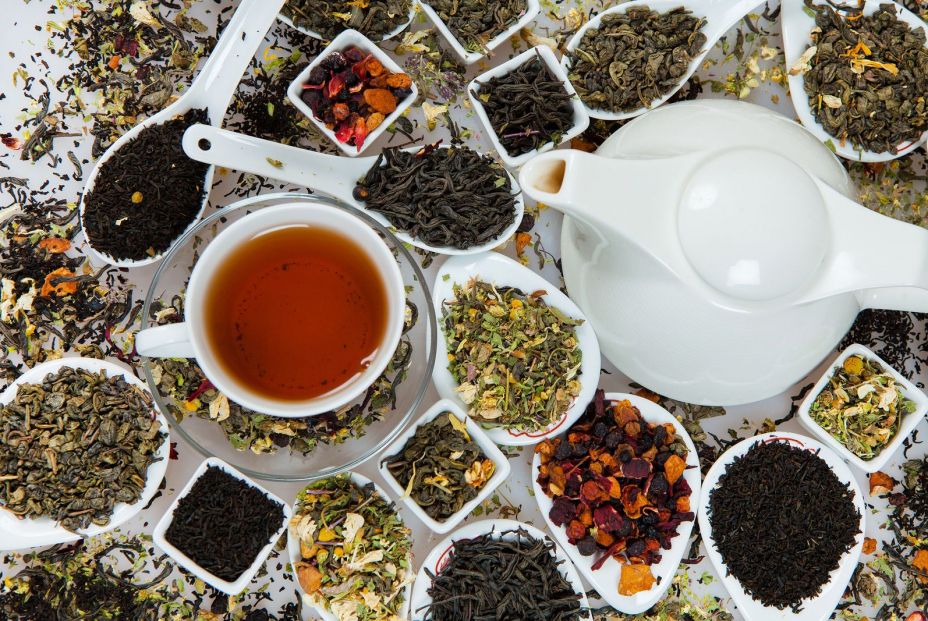 Cuáles son las diferencias nutricionales entre el té rojo, blanco, verde y negro