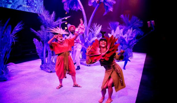 'Las últimas', un karaoke teatral sobre la relación cultural entre España y Filipinas