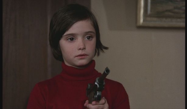 'Cría Cuervos' de Carlos Saura vuelve medio siglo después a Cannes con una versión restaurada