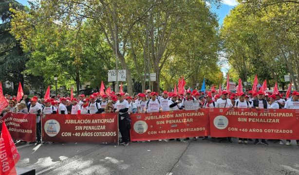 Ultimátum de los jubilados anticipados con largas carreras al Gobierno: "Justicia o votos"