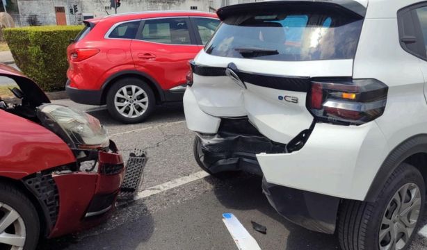 Cinco meses de espera para que el seguro de autos de AXA le arregle coche