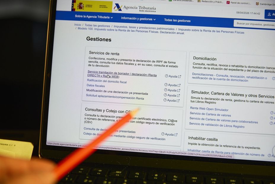 El Ayuntamiento ayudará a los ciudadanos a hacer la declaración de la renta de forma presencial / Fuente: EuropaPress