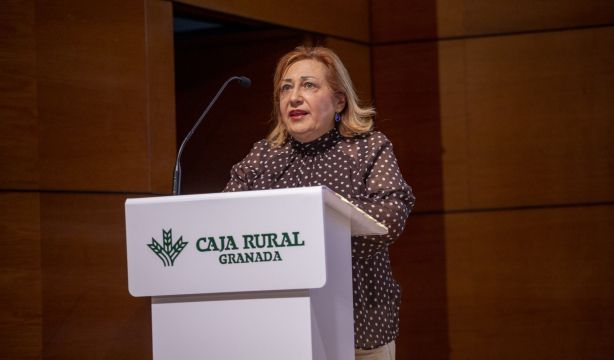 Rosario Pallarés: "Los mayores de Granada son el corazón de las políticas sociales del Ayuntamiento"