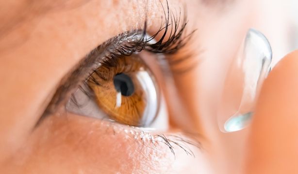 Oro para diagnosticar una patología ocular asociada al mal uso de lentillas