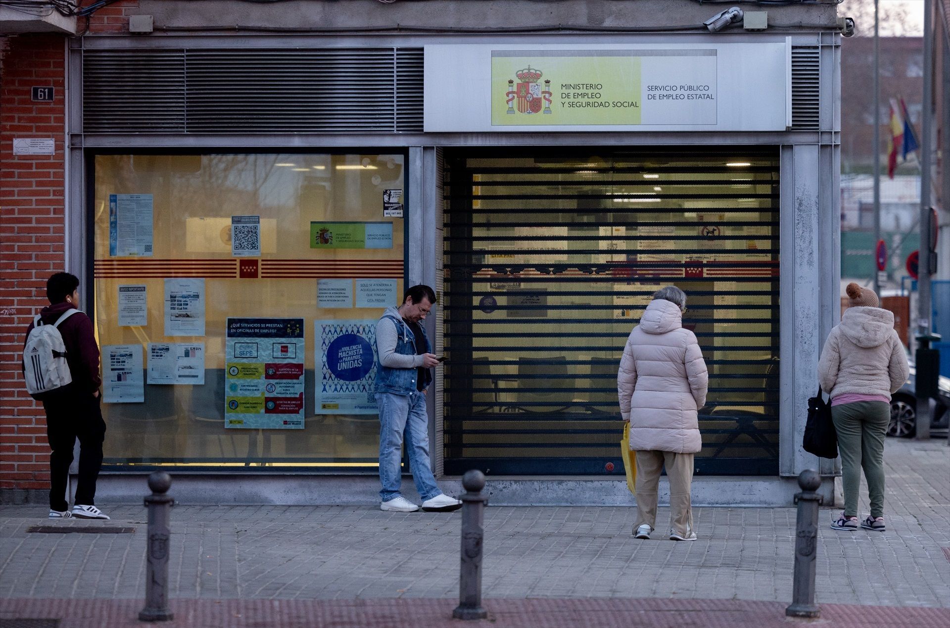 hacienda avisa si esta s cobrando el paro debera s hacer esto para no perder la ayuda en 2025