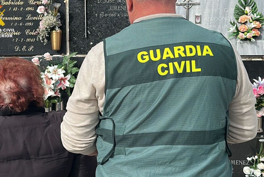 Detenidos los saqueadores de cementerios, con al menos diez robos en varias comunidades autónomas Detenidos los saqueadores de cementerios, con al menos diez robos en varias comunidades autónomas
