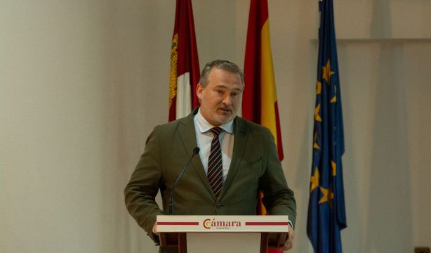 Teté Delgado y Cámara de Ciudad Real dan claves a los sénior para reinventarse: "Es una oportunidad" (Santiago García)