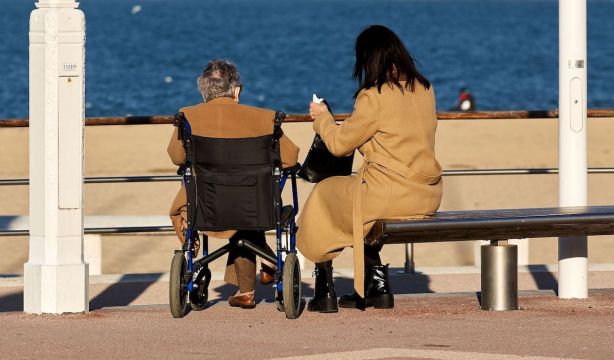 El Parlamento Europeo pide reconocer el tiempo de cuidados en las pensiones