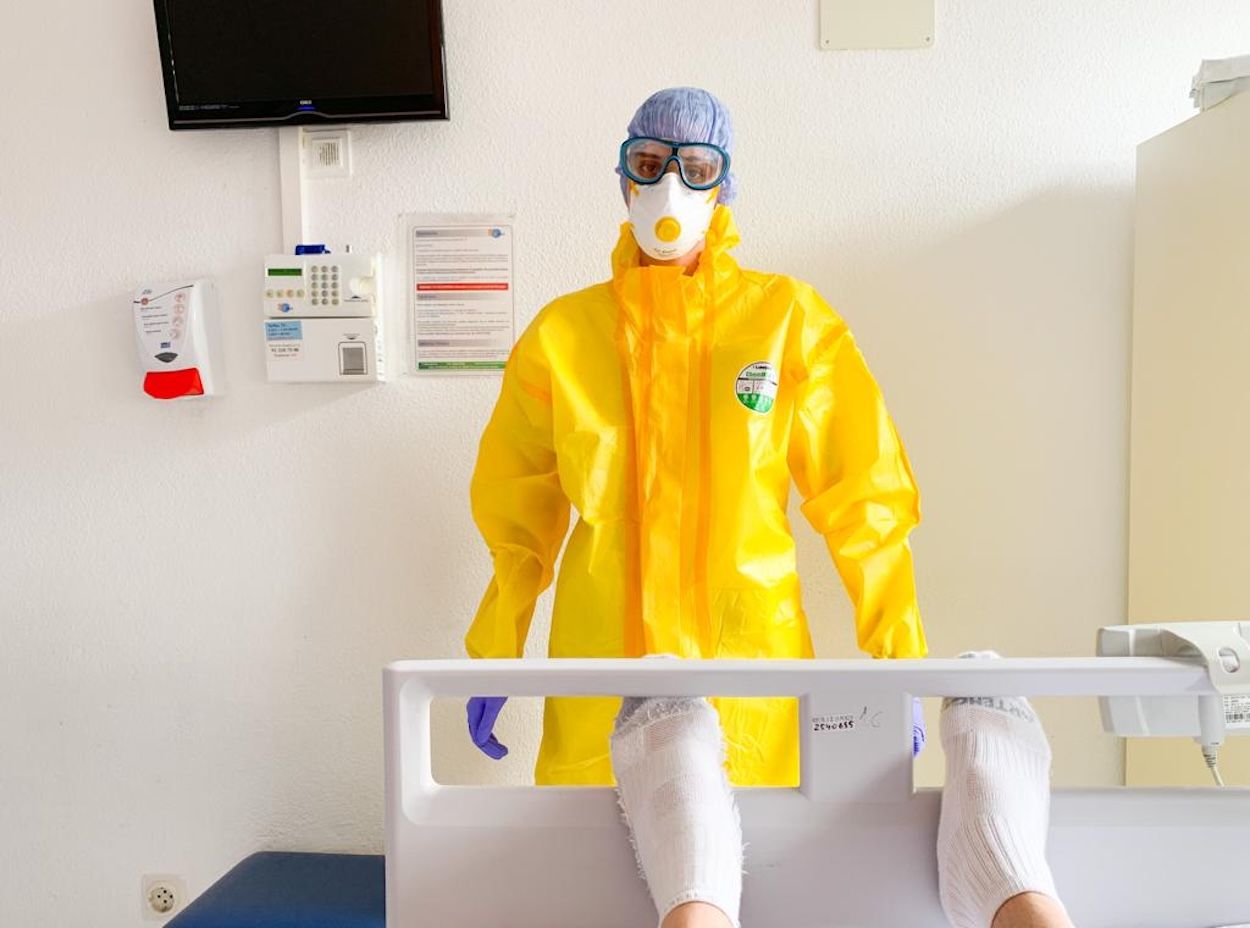 Ébola y personas mayores: ¿cómo les afecta?, ¿qué síntomas tienen?, ¿es más letal?