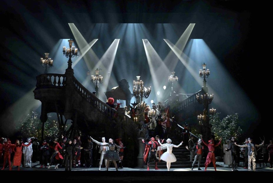 El Teatro Real salda su "asignatura pendiente" con 'Romeo y Julieta' El Teatro Real salda su "asignatura pendiente" con 'Romeo y Julieta'