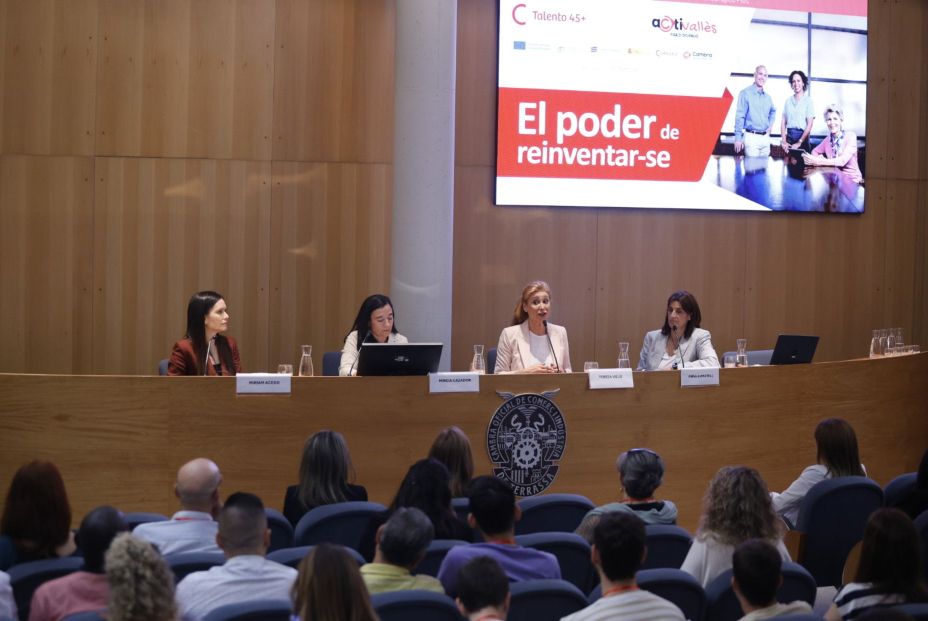 Las empresas apuestan por los equipos intergeneracionales: "La edad siempre ha sido un plus" Las empresas apuestan por los equipos intergeneracionales: "La edad siempre ha sido un plus"