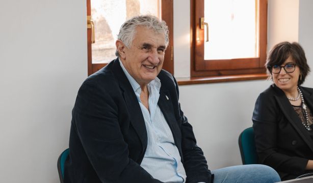 Fernando Romay llega a Gijón para poner en valor 'El poder de reinventarse' de los sénior