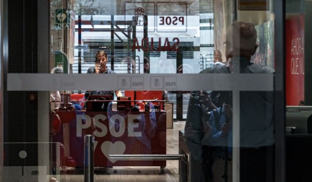 La UCO entra en Ferraz para investigar si el PSOE pagó a la trama de Leire Díez