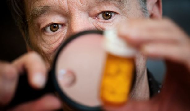 Los mayores exigen que se obligue a las farmacéuticas a probar los medicamentos en ellos Los mayores exigen que se obligue a las farmacéuticas a probar los medicamentos en ellos