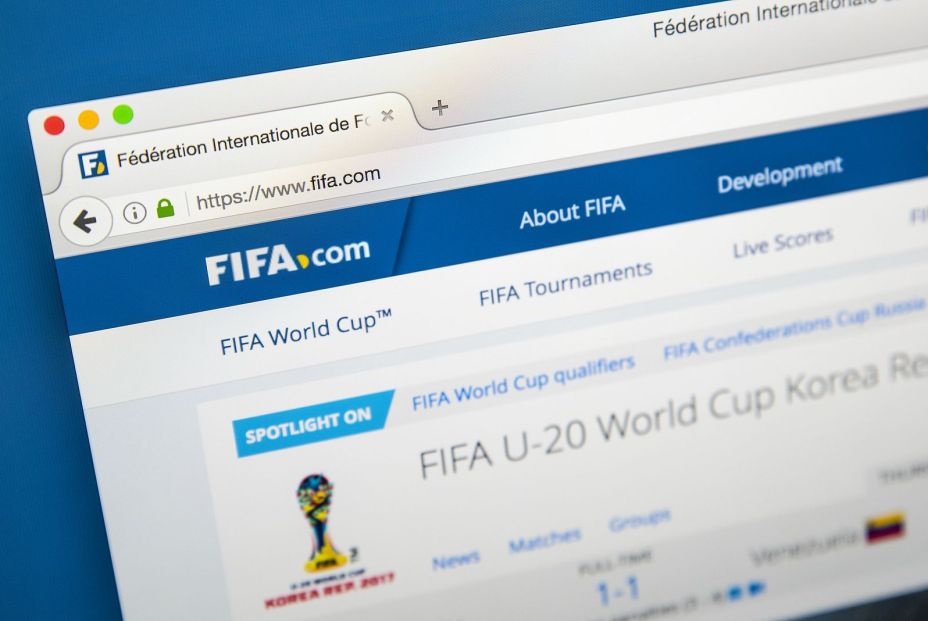 Alerta: páginas falsas que imitan la de la FIFA para vender entradas y merchandising del Mundial Alerta: páginas falsas que imitan la de la FIFA para vender entradas y merchandising del Mundial