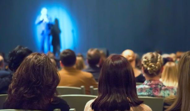 Ocho de cada diez españoles creen que el humor tiene límites, según el CIS