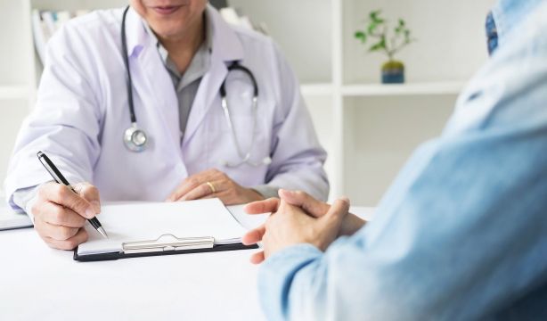 Baja médica 2026: casos en los que la Seguridad Social puede suspender el subsidio