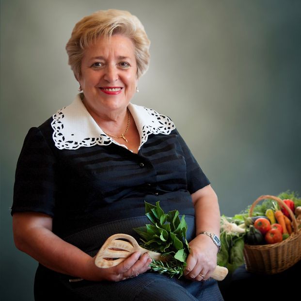Angelita Alfaro publica su recetario definitivo: "Es importante no olvidar las raíces" (Libros Cúpula)