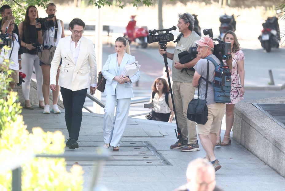Vecinos relatan el deterioro de la tía Isabel antes de morir: "El cambio fue radical" Vecinos relatan el deterioro de la tía Isabel antes de morir: "El cambio fue radical"