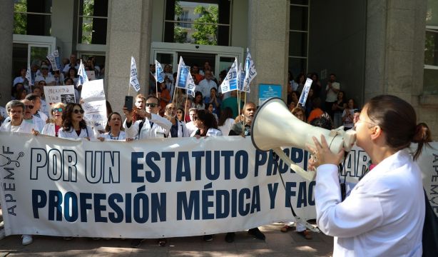 El Gobierno aprueba el Estatuto Marco y los médicos responden con una nueva convocatoria de huelga