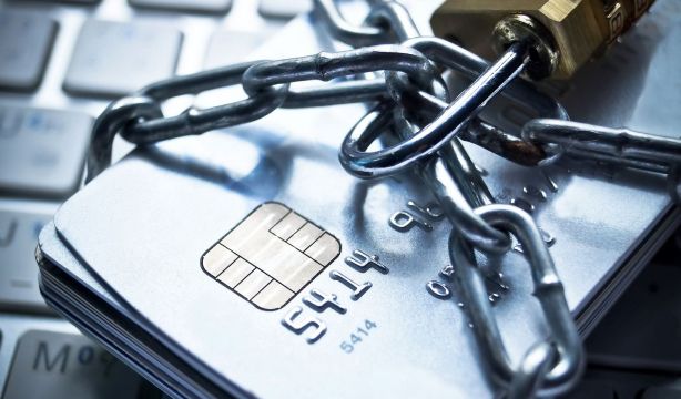 Nueva sentencia contra Unicaja: la Justicia estima que las víctimas de phishing no son negligentes. Foto: bigstock