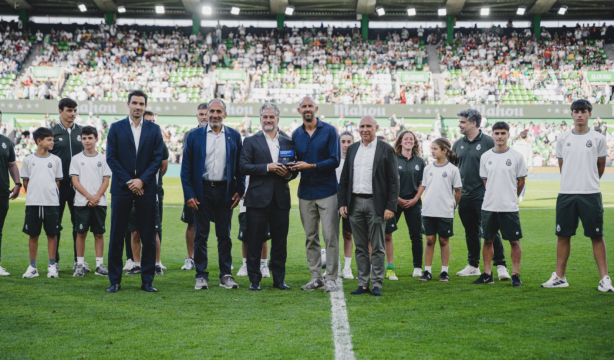 El Racing recibe la certificación de AENOR y LALIGA que acredita la excelencia formativa de canteras